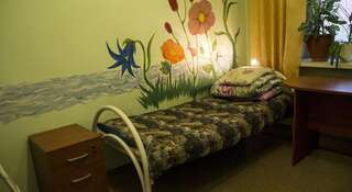 Гостиница Байкал Хостел Иркутск Кровать в общем 5-местном номере для женщин-4